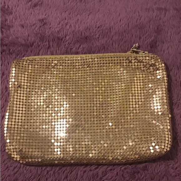 Whiting & Davis Gold Sequin Medium Size Bag - Picture 10 of 13